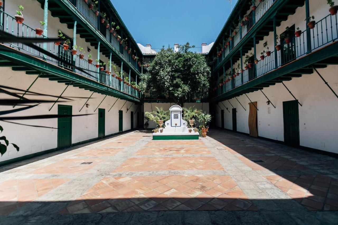 Alohamundi Alcazares Sevilla Buitenkant foto